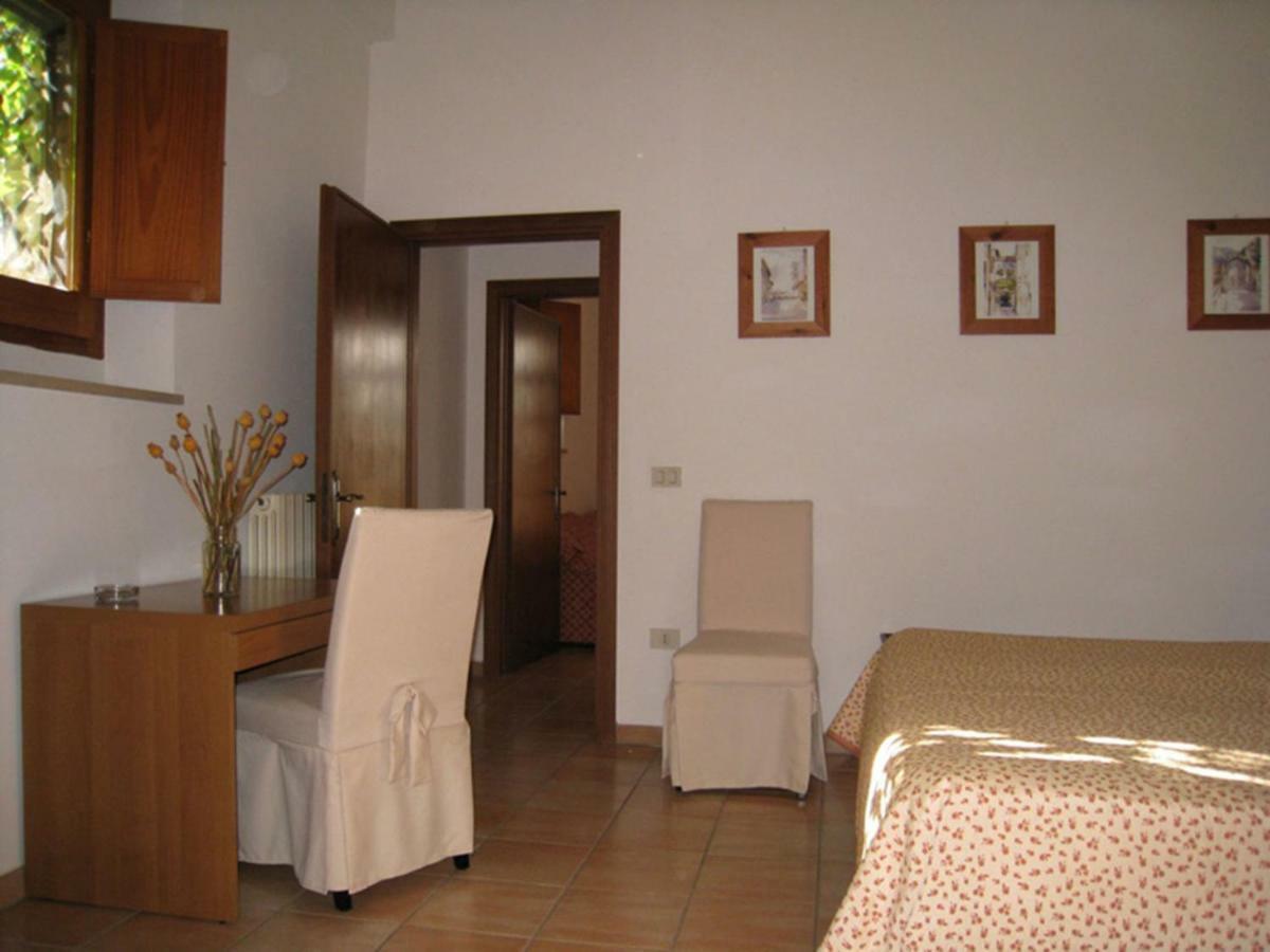 Rugiada Rooms Rivotorto Kamer foto